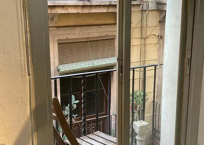 Born Vida - Near The Appartement
